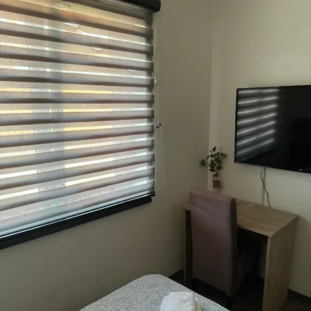 Restoran Tron 페트로바츠나믈라비