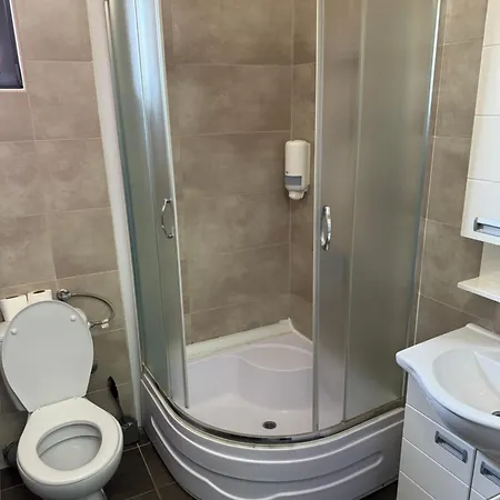 Hotell Restoran Tron Petrovac na Mlavi